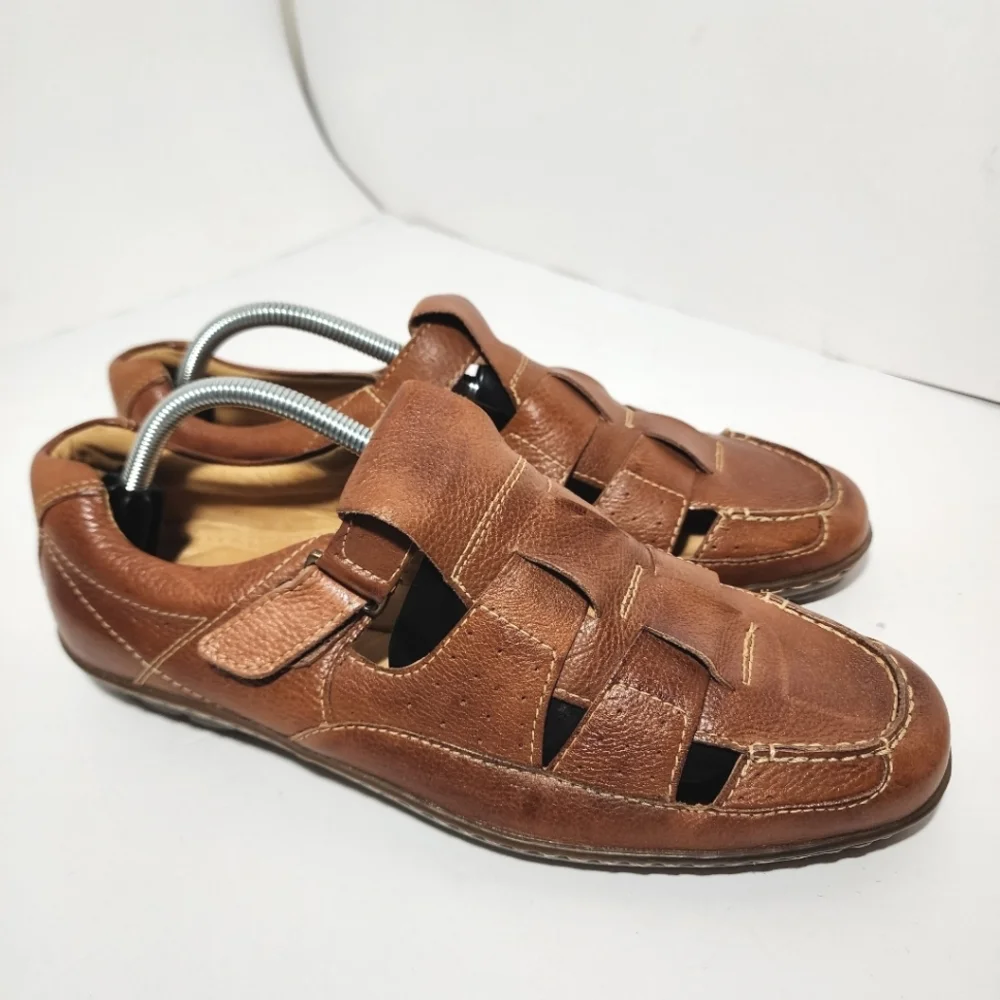 Sandro Mens Tan Leather Fisherman Sandals Size 9.5D Hook And Look Soft and Gel